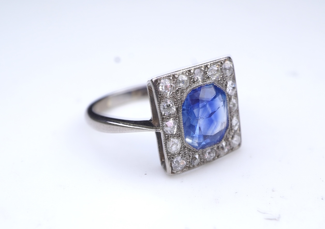 A Kashmir sapphire and diamond ring, early 20th century